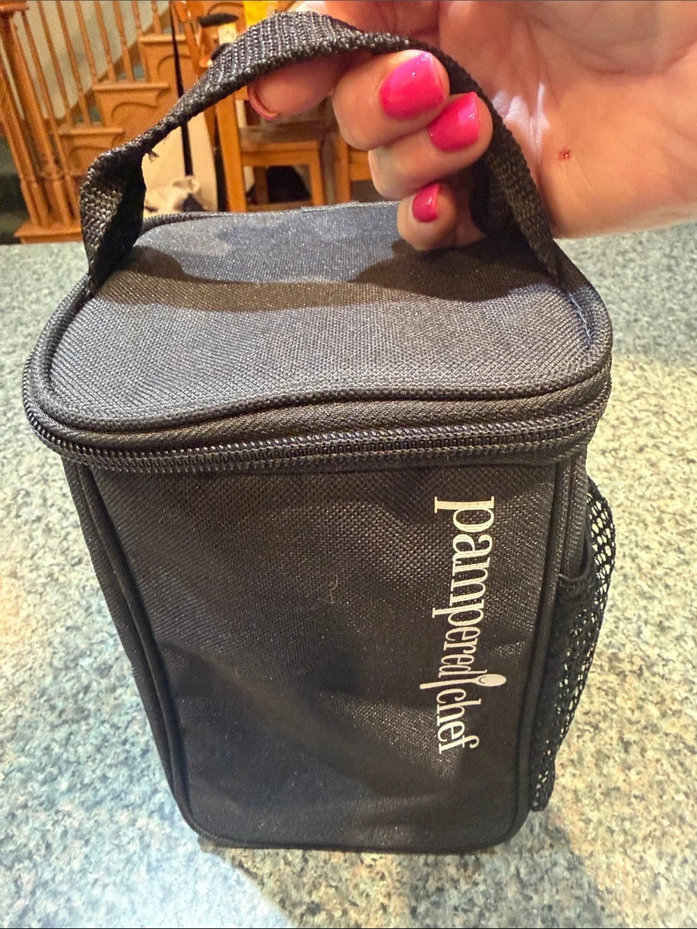 Pampered Chef Black Insulated Lunch Tote with Make & Go Salad Mason Container